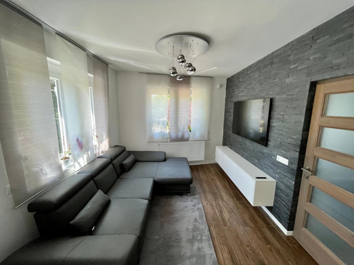 Bagoly Apartman Eğri Dış mekan fotoğraf